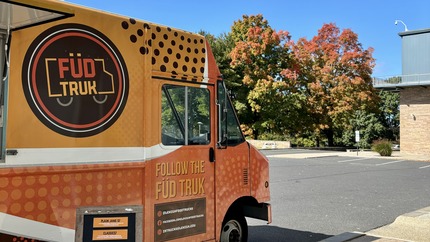 Fud Truk parked at Mountaintop